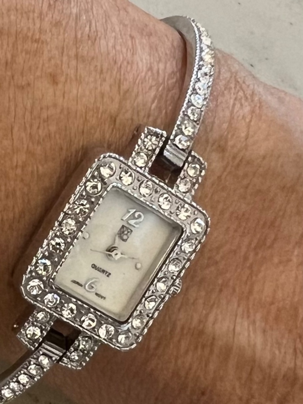 NY&C Vintage Art Deco Style Rhinestone Silver Tone Quartz Watch - Picture 5 of 7